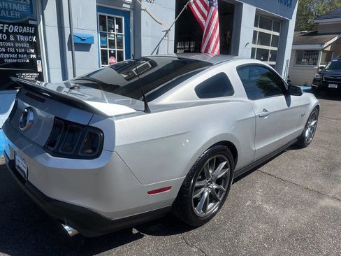 Used 2012 Ford Mustang GT Premium w/ HID Headlamps & Security Pkg RWD image 6