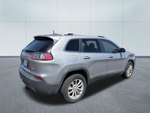 Used 2019 Jeep Cherokee Latitude w/ Popular Appearance Group FWD image 4