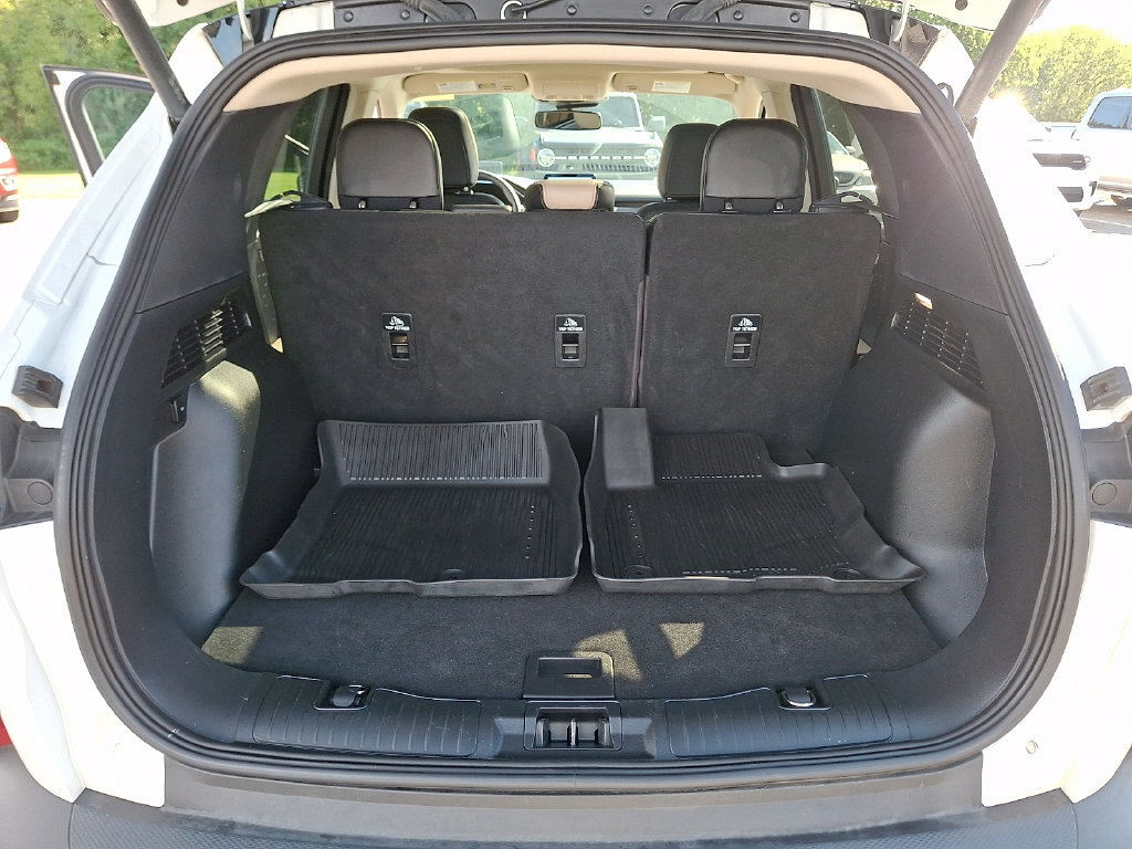 Used 2020 Ford Escape Titanium AWD/4WD image 29