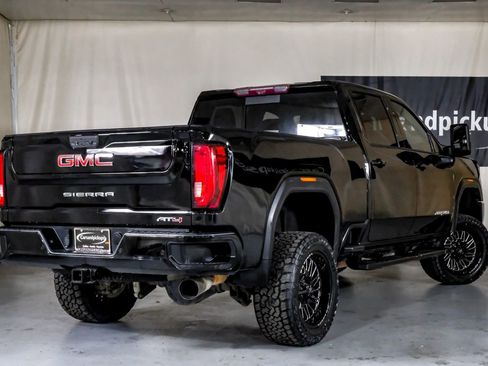 Used 2020 GMC Sierra 3500 AT4 w/ AT4 Premium Package image 9