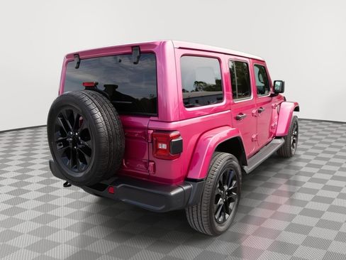 Used 2021 Jeep Wrangler Unlimited Sahara AWD/4WD image 5