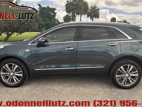 Used 2020 Cadillac XT5 Premium Luxury w/ Platinum Package FWD image 3