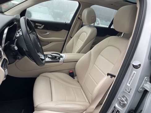 Used 2019 Mercedes-Benz GLC 300 image 22