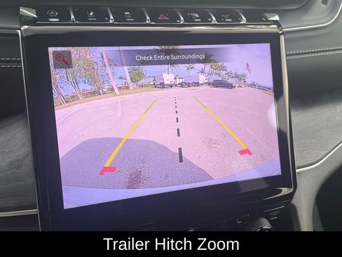 Certified 2025 Jeep Grand Cherokee Limited w/ Black Appearance Package image 16