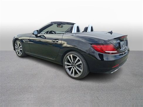 Used 2019 Mercedes-Benz SLC 300 w/ Premium Package image 6