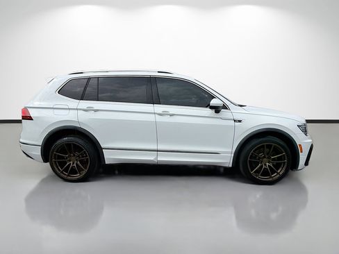 Used 2019 Volkswagen Tiguan SEL Premium AWD/4WD image 2