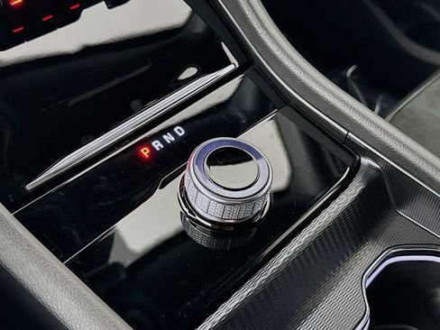 New 2025 Jeep Grand Cherokee Altitude image 16