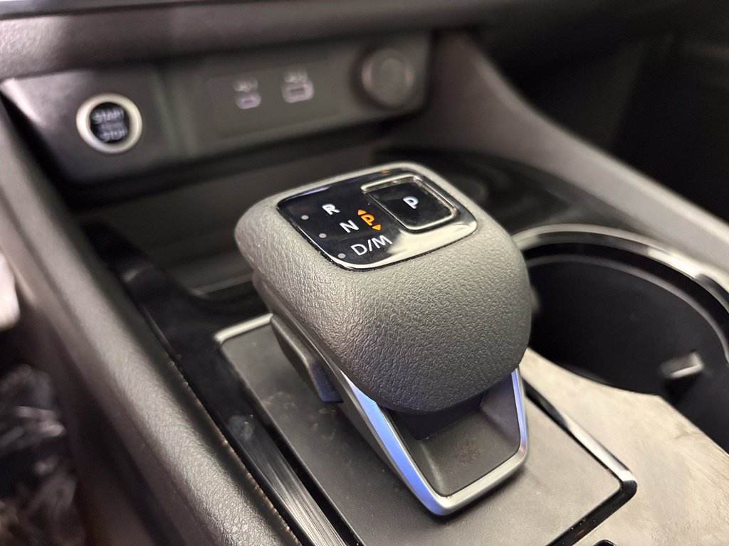 Used 2023 Nissan Rogue SV FWD image 28