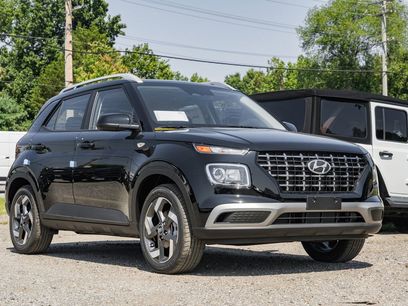 New 2025 Hyundai Venue SEL