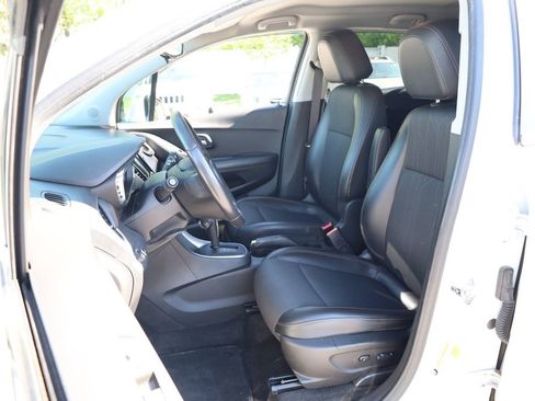 Used 2018 Chevrolet Trax LT w/ LT Convenience Package AWD/4WD image 7