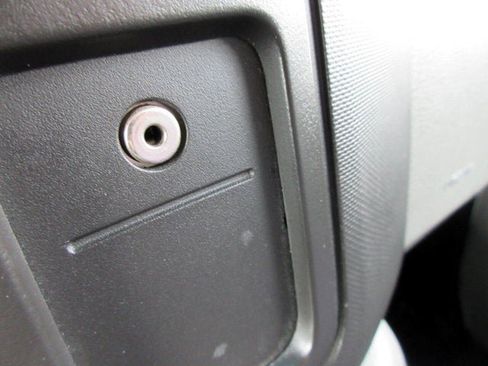 Used 2017 Ford E-350 and Econoline 350 Super Duty w/ Power Windows & Locks Group image 15