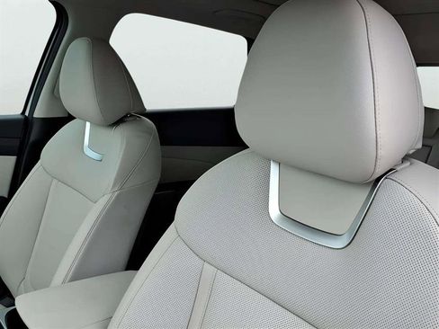 New 2025 Hyundai Tucson Limited image 12