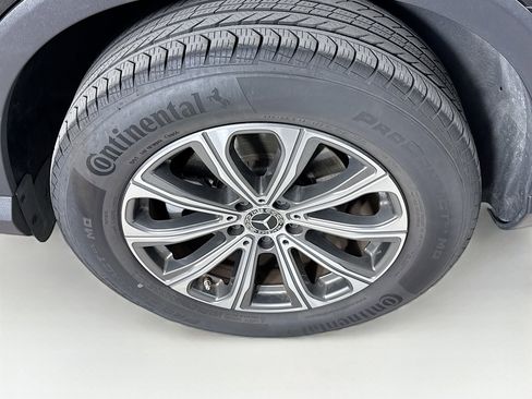 Used 2024 Mercedes-Benz GLC 300 4MATIC image 36