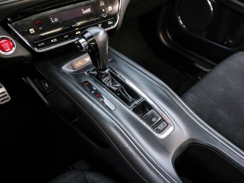 Used 2018 Honda HR-V EX image 26