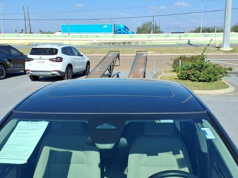 Used 2023 Honda Civic EX image 10