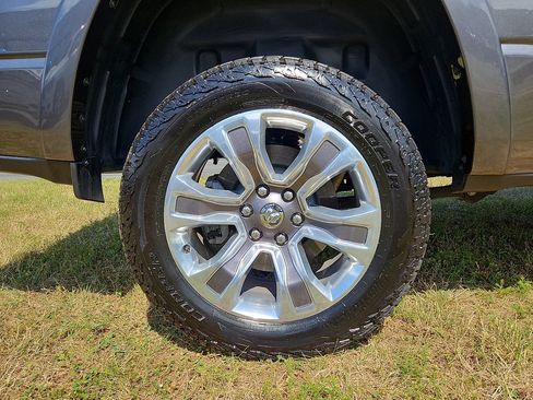 Used 2023 RAM 1500 Limited AWD/4WD image 9