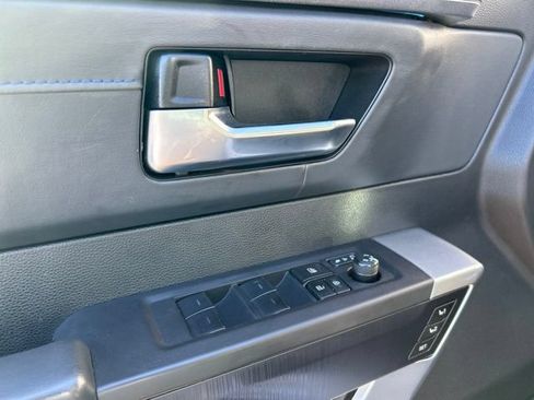 Used 2023 Toyota Tundra Platinum w/ Advanced Package AWD/4WD image 11