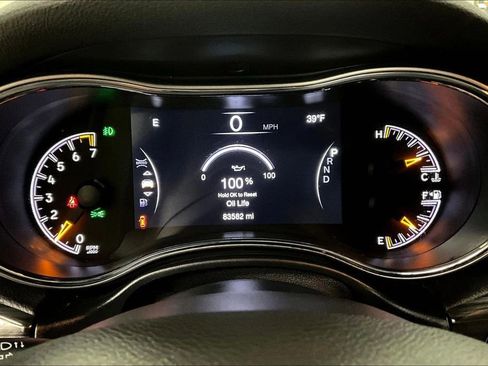 Used 2019 Jeep Grand Cherokee Altitude image 13