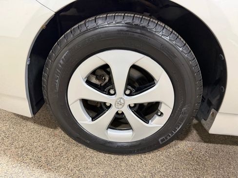 Used 2014 Toyota Prius Two image 55