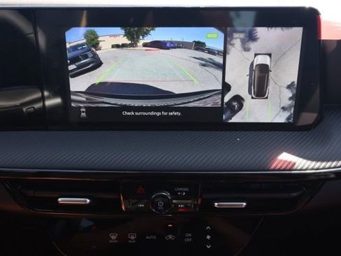 New 2026 Nissan Kicks SR image 30