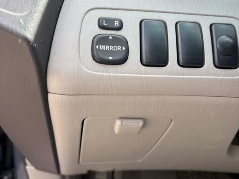 Used 2006 Toyota Highlander 2WD image 40