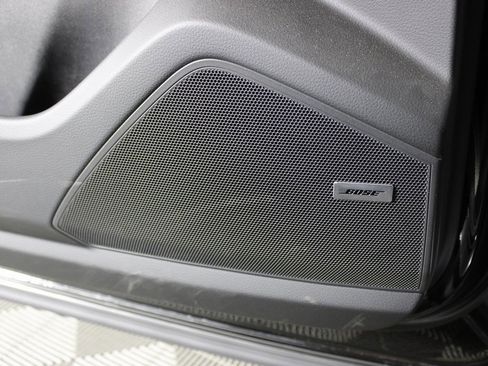 Used 2024 Porsche Cayenne S image 16