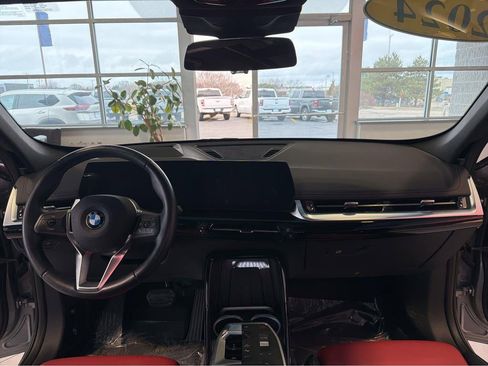 Used 2024 BMW X1 xDrive28i AWD/4WD image 17