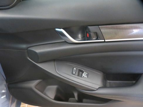 Used 2021 Honda Accord Sport image 24