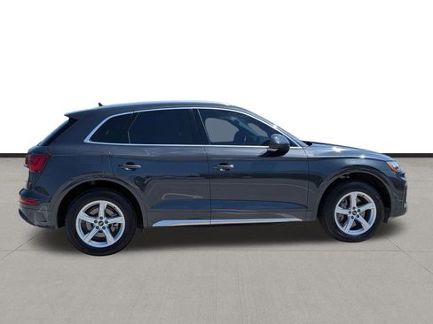 Used 2021 Audi Q5 2.0T Premium w/ Convenience Package AWD/4WD image 4