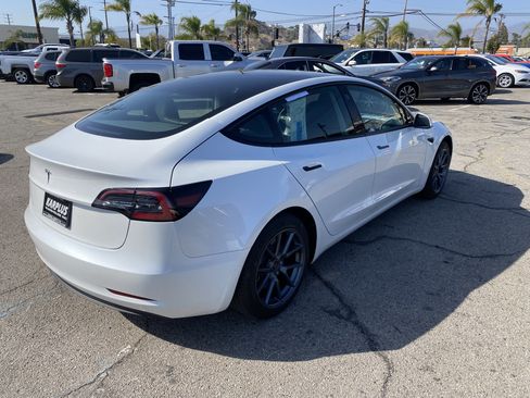 Used 2023 Tesla Model 3 Standard Range RWD image 9