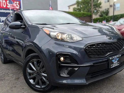 Used 2021 Kia Sportage S w/ S FWD Premium Package image 3