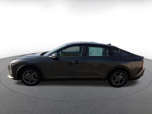 Used 2025 Kia K4 FWD image 8