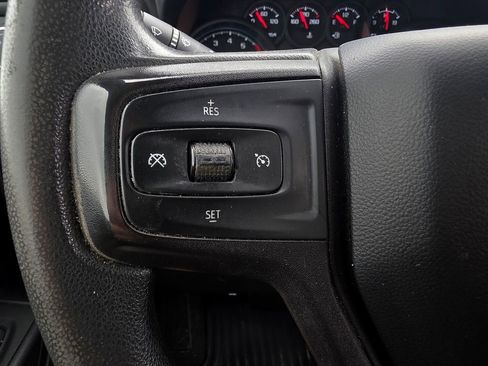 Used 2022 Chevrolet Silverado 1500 Custom AWD/4WD image 18