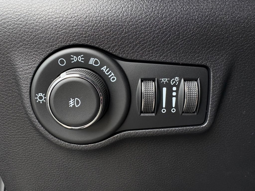 New 2026 Jeep Compass Latitude AWD/4WD image 26