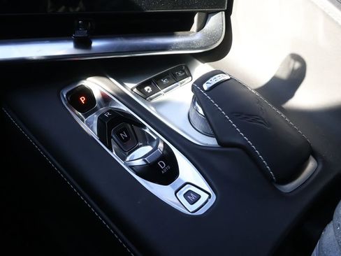 Used 2022 Chevrolet Corvette Stingray Premium Cpe w/ Z51 Performance Package image 30