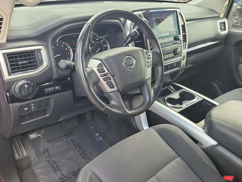 Used 2021 Nissan Titan SV w/ SV Convenience Package AWD/4WD image 21