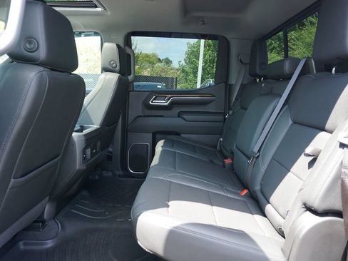 Used 2024 Chevrolet Silverado 1500 RST w/ Convenience Package II AWD/4WD image 21