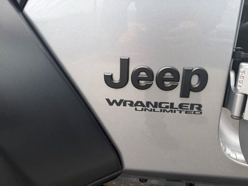 Used 2020 Jeep Wrangler Unlimited Willys image 17