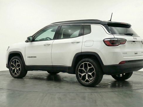 Used 2025 Jeep Compass Limited AWD/4WD image 6