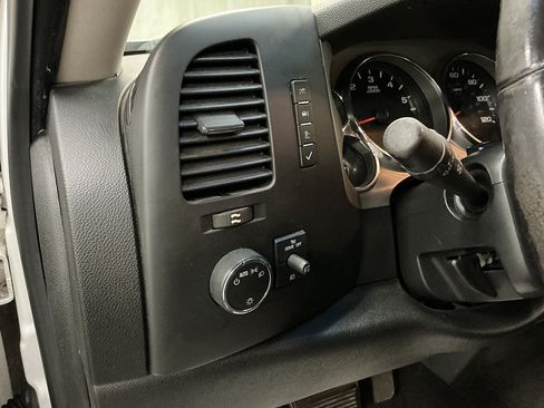 Used 2011 Chevrolet Silverado 1500 LT w/ All-Star Edition AWD/4WD image 15