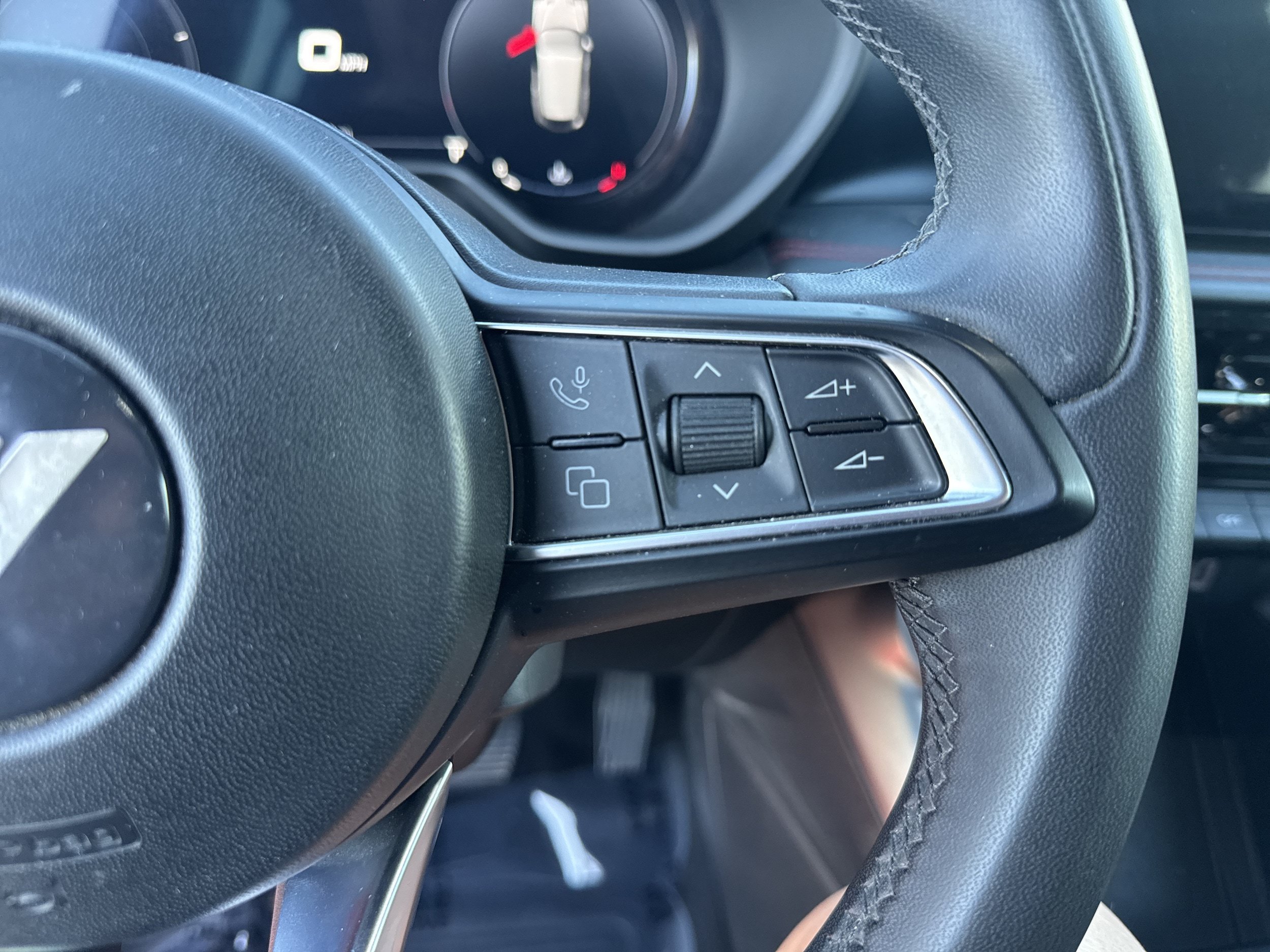 Used 2024 Dodge Hornet GT AWD/4WD image 17