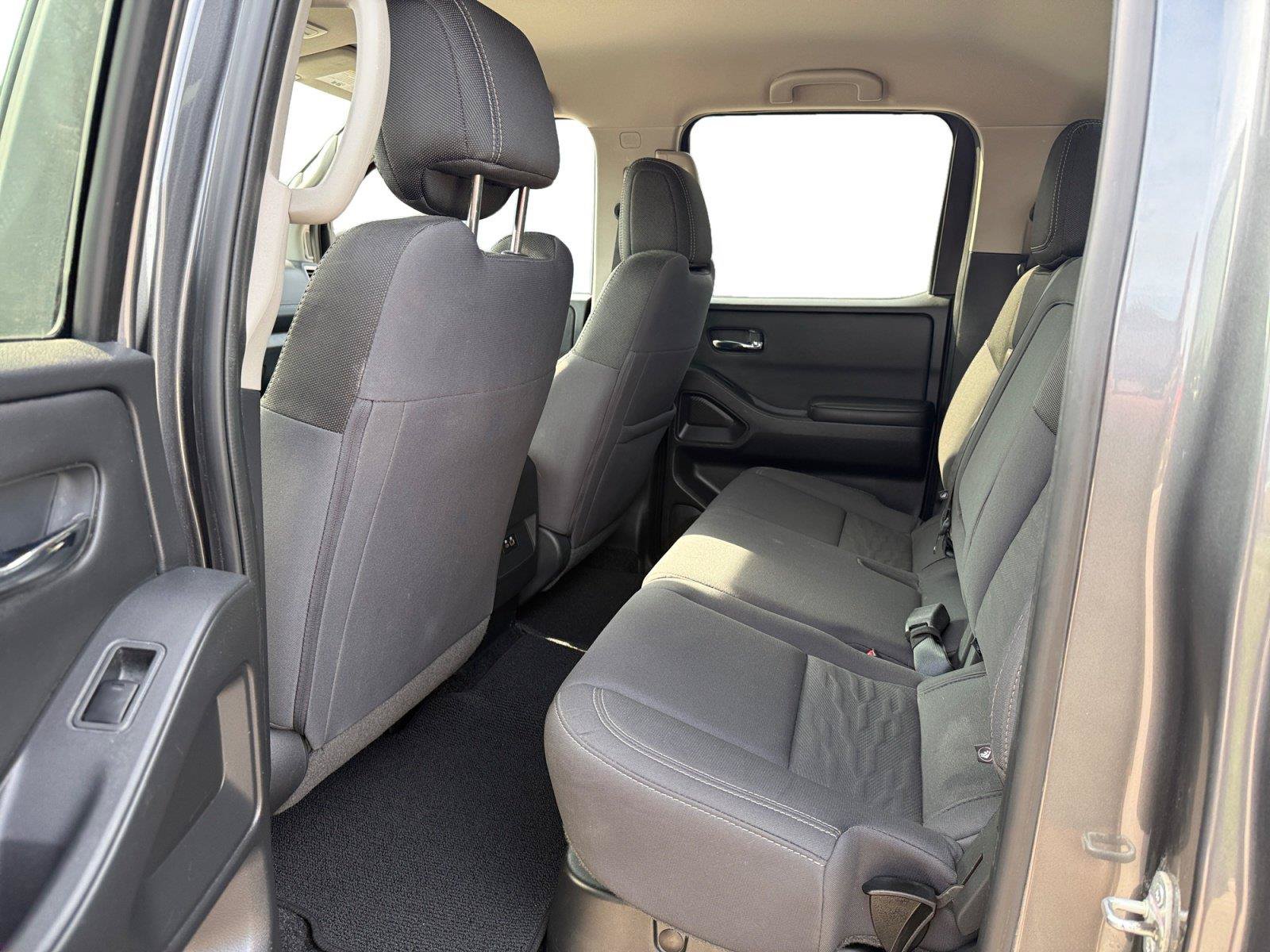 Used 2023 Nissan Frontier SV w/ Tow Package AWD/4WD image 19