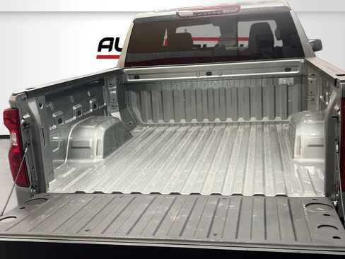 Used 2025 Chevrolet Silverado 1500 LT AWD/4WD image 26