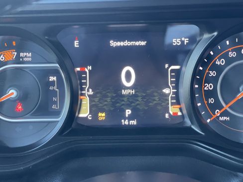 New 2026 Jeep Wrangler Unlimited Rubicon w/ Technology Group image 36