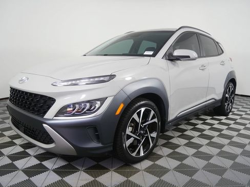Used 2023 Hyundai Kona Limited FWD image 7