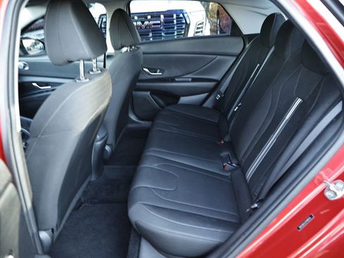 Used 2023 Hyundai Elantra SEL w/ Cargo Package image 14