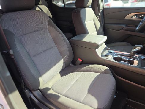 Used 2023 Chevrolet Traverse LT w/ LPO, Floor Liner Package image 37