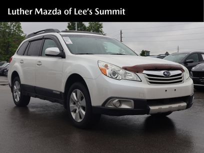 Used 2011 Subaru Outback 2.5i Limited w/ PWR Moonroof Pkg