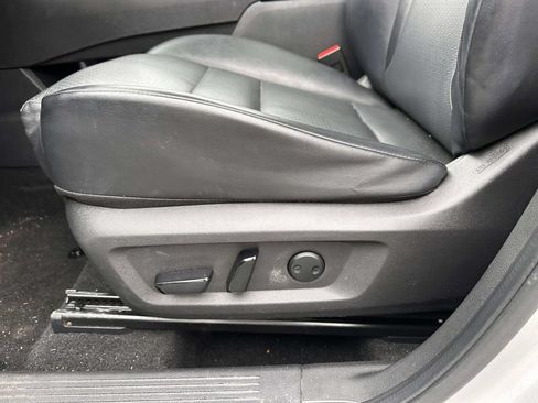 Used 2021 Nissan Rogue SV w/ Premium Package AWD/4WD image 10