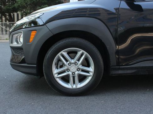 Used 2019 Hyundai Kona SE image 10